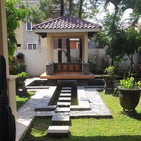Ferienwohnung Grya Natasha Yogyakarta Exterior foto