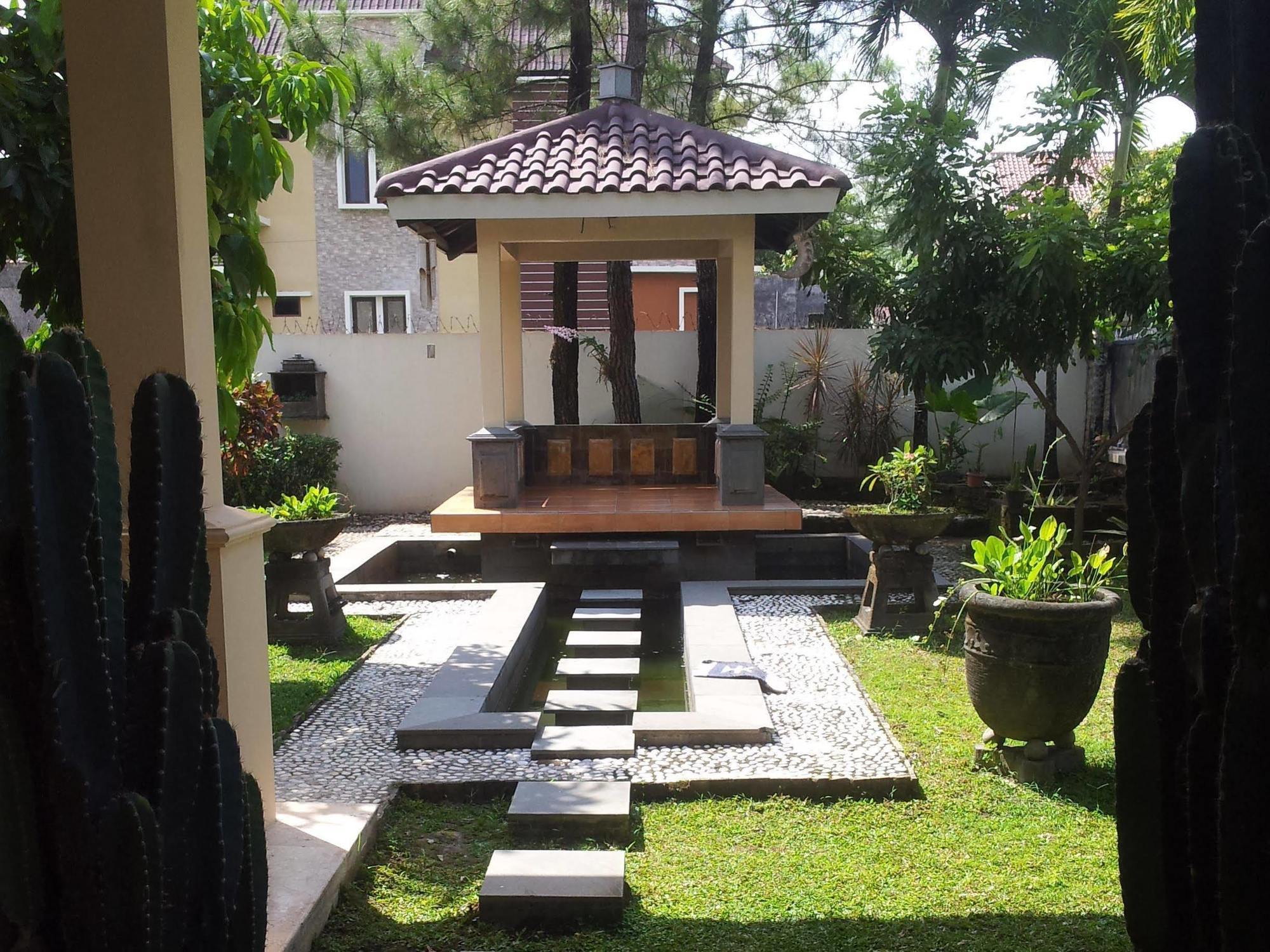 Ferienwohnung Grya Natasha Yogyakarta Exterior foto